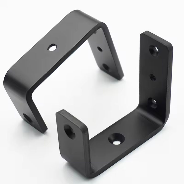 Vilka är de specifika tillämpningarna av komponenter för en stansmaskin inom industriområdet?